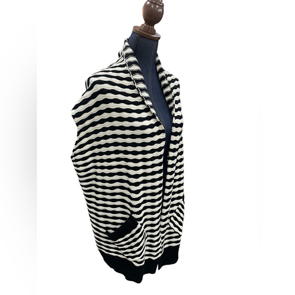 FOX Womens black and white striped pocketed shifter cardigan size large NWT - Picture 3 of 10